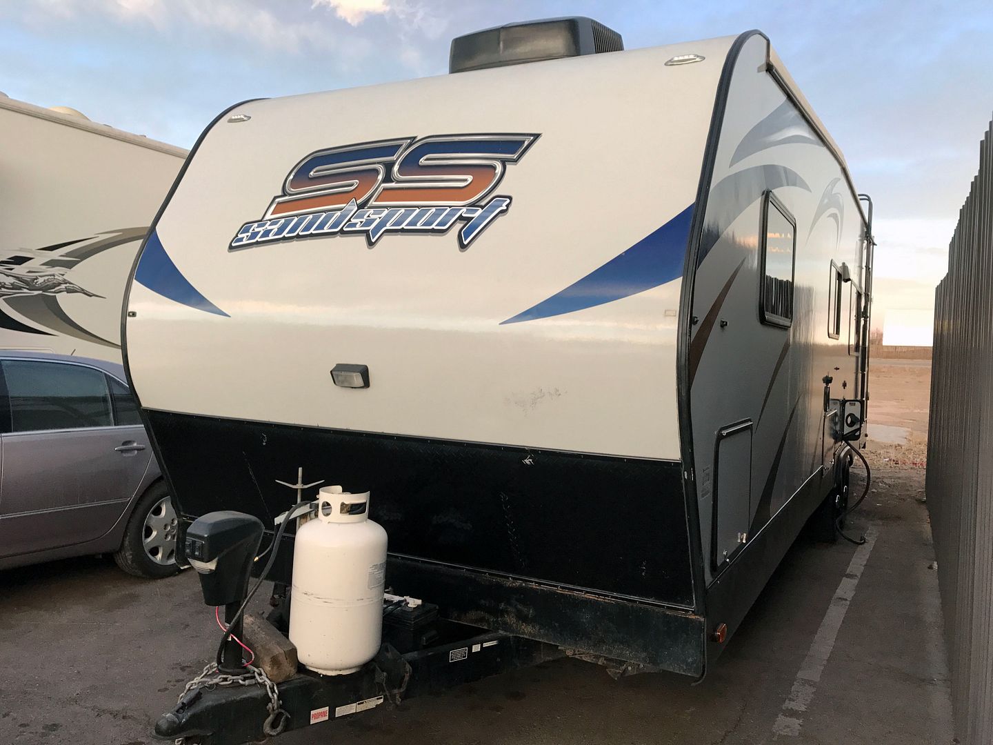2013 Pacific Coachworks SandSport 280fs toyhauler bumper pull camper